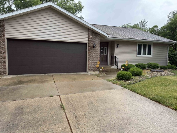 714 Quail Ridge, FREEPORT, Illinois 61032, 2 Bedrooms Bedrooms, ,2 BathroomsBathrooms,Condominium,For Sale,Quail Ridge,202603483
