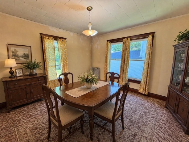 711 Turner, DAVIS, Illinois 61019, 4 Bedrooms Bedrooms, ,2 BathroomsBathrooms,House,For Sale,Turner,202603485