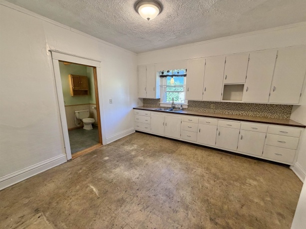 711 Turner, DAVIS, Illinois 61019, 4 Bedrooms Bedrooms, ,2 BathroomsBathrooms,House,For Sale,Turner,202603485