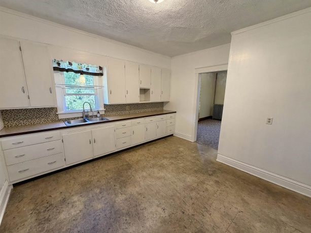 711 Turner, DAVIS, Illinois 61019, 4 Bedrooms Bedrooms, ,2 BathroomsBathrooms,House,For Sale,Turner,202603485