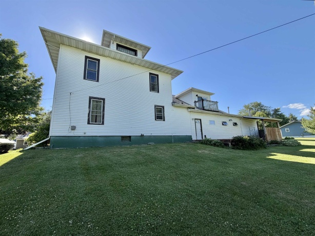 711 Turner, DAVIS, Illinois 61019, 4 Bedrooms Bedrooms, ,2 BathroomsBathrooms,House,For Sale,Turner,202603485
