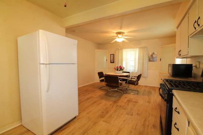 712 Hurlbut, BELVIDERE, Illinois 61008, 2 Bedrooms Bedrooms, ,1 BathroomBathrooms,House,For Sale,Hurlbut,202603487