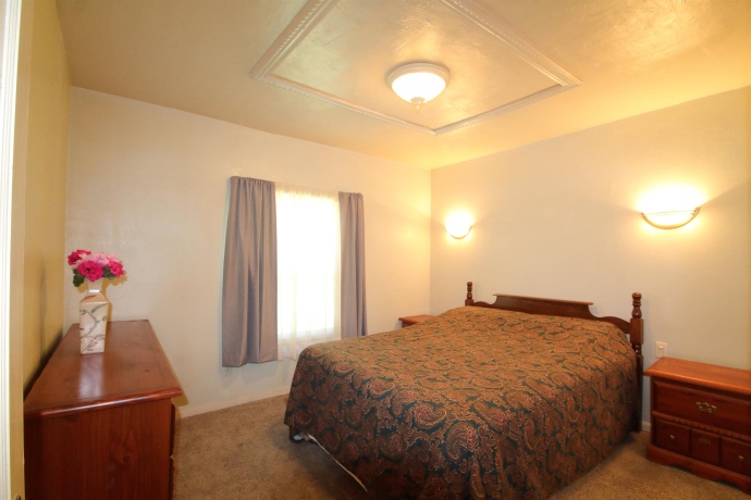 712 Hurlbut, BELVIDERE, Illinois 61008, 2 Bedrooms Bedrooms, ,1 BathroomBathrooms,House,For Sale,Hurlbut,202603487