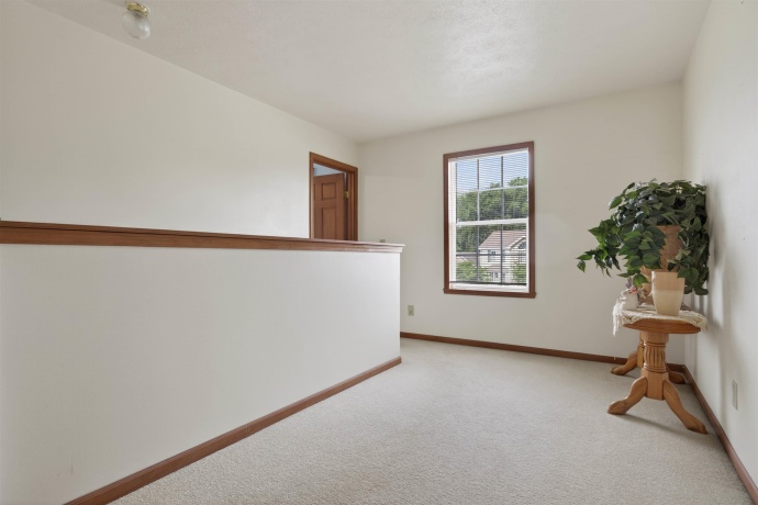 402 Scarlet Oak, POPLAR GROVE, Illinois 61065, 4 Bedrooms Bedrooms, ,2 BathroomsBathrooms,House,For Sale,Scarlet Oak,202603490