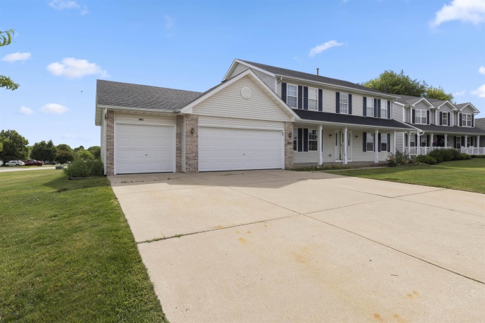 402 Scarlet Oak, POPLAR GROVE, Illinois 61065, 4 Bedrooms Bedrooms, ,2 BathroomsBathrooms,House,For Sale,Scarlet Oak,202603490