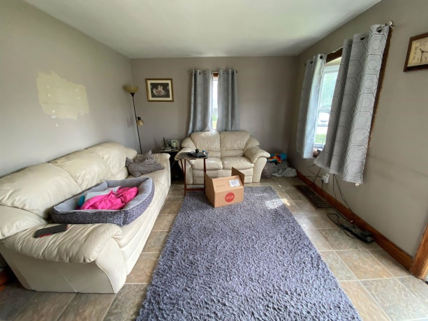 1226 Warren, BELVIDERE, Illinois 61008, 2 Bedrooms Bedrooms, ,1 BathroomBathrooms,House,For Sale,Warren,202603492