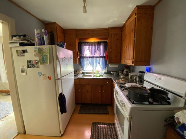 1226 Warren, BELVIDERE, Illinois 61008, 2 Bedrooms Bedrooms, ,1 BathroomBathrooms,House,For Sale,Warren,202603492