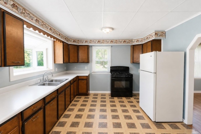 760 Eastern, SOUTH BELOIT, Illinois 61080, 3 Bedrooms Bedrooms, ,1 BathroomBathrooms,House,For Sale,Eastern,202603493