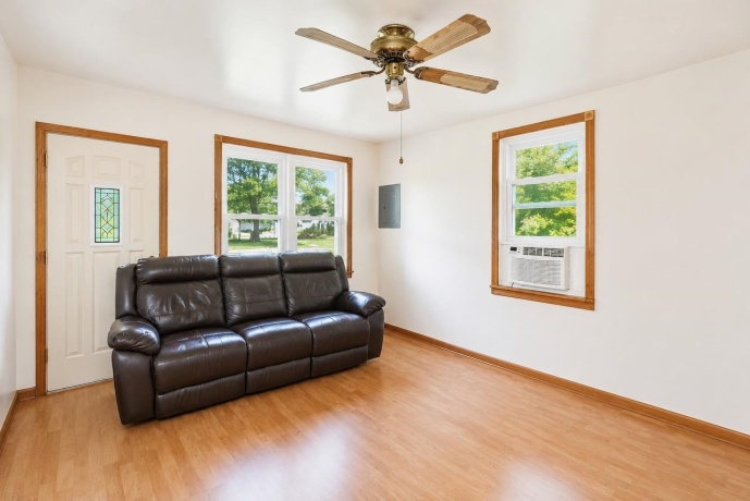 760 Eastern, SOUTH BELOIT, Illinois 61080, 3 Bedrooms Bedrooms, ,1 BathroomBathrooms,House,For Sale,Eastern,202603493