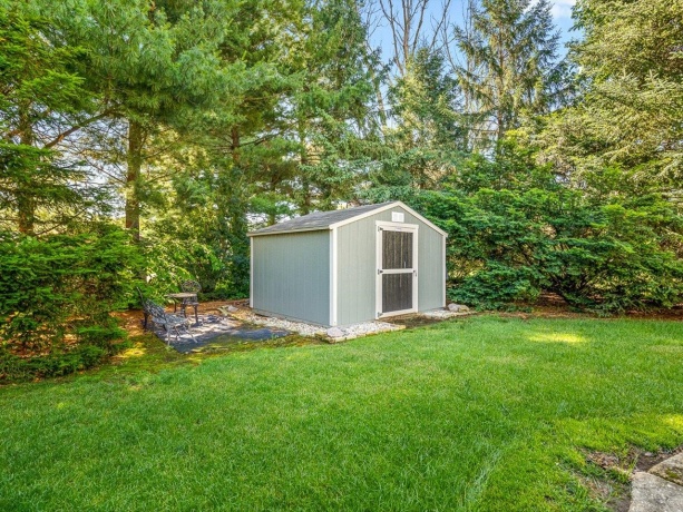 117 Centralia NE, POPLAR GROVE, Illinois 61065, 4 Bedrooms Bedrooms, ,3 BathroomsBathrooms,House,For Sale,Centralia NE,202603494