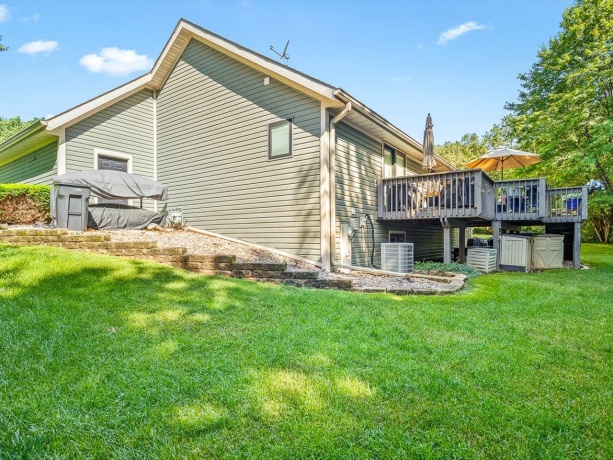 117 Centralia NE, POPLAR GROVE, Illinois 61065, 4 Bedrooms Bedrooms, ,3 BathroomsBathrooms,House,For Sale,Centralia NE,202603494