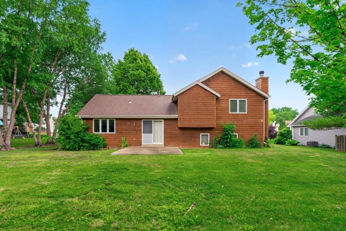 2802 ENGLISH, ROCKFORD, Illinois 61114, 4 Bedrooms Bedrooms, ,3 BathroomsBathrooms,House,For Sale,ENGLISH,202603495