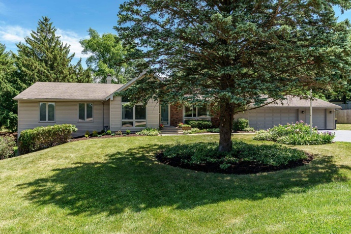 11335 Bayberry, ROSCOE, Illinois 61073, 4 Bedrooms Bedrooms, ,3 BathroomsBathrooms,House,For Sale,Bayberry,202603496