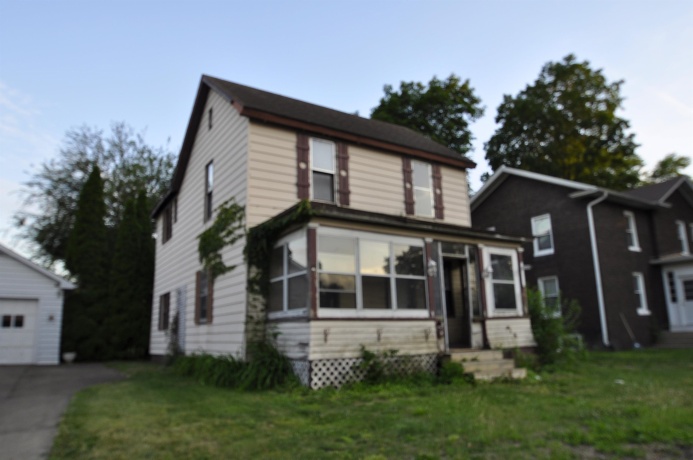919 Webster, OTTAWA, Illinois 61350, 3 Bedrooms Bedrooms, ,House,For Sale,Webster,202603498
