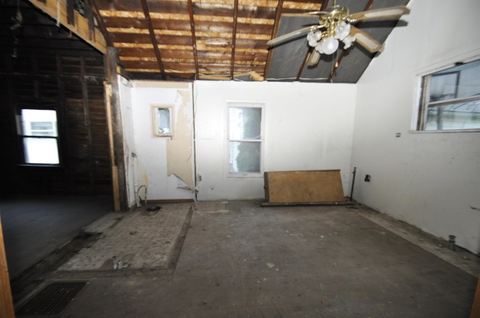 919 Webster, OTTAWA, Illinois 61350, 3 Bedrooms Bedrooms, ,House,For Sale,Webster,202603498