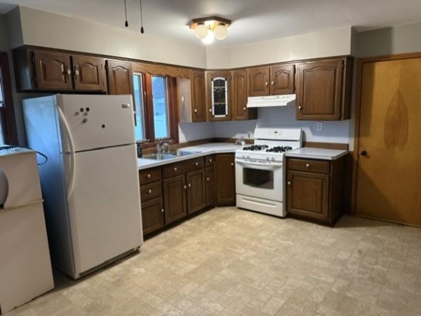 1421 25th Street, Peru, Illinois 61354, 3 Bedrooms Bedrooms, ,1 BathroomBathrooms,House,For Sale,25th Street,202603504