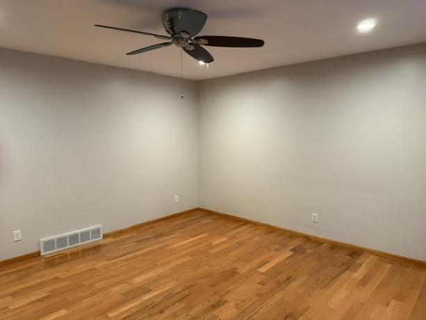 1421 25th Street, Peru, Illinois 61354, 3 Bedrooms Bedrooms, ,1 BathroomBathrooms,House,For Sale,25th Street,202603504