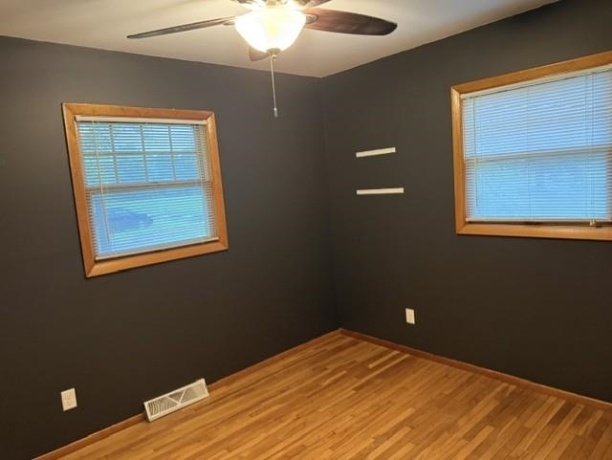 1421 25th Street, Peru, Illinois 61354, 3 Bedrooms Bedrooms, ,1 BathroomBathrooms,House,For Sale,25th Street,202603504