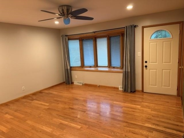1421 25th Street, Peru, Illinois 61354, 3 Bedrooms Bedrooms, ,1 BathroomBathrooms,House,For Sale,25th Street,202603504