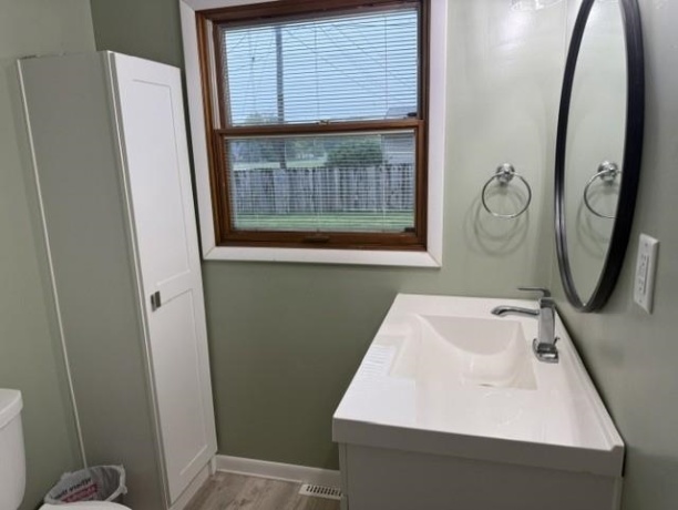 1421 25th Street, Peru, Illinois 61354, 3 Bedrooms Bedrooms, ,1 BathroomBathrooms,House,For Sale,25th Street,202603504