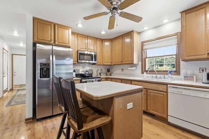 51 Shenandoah Dr, GALENA, Illinois 61036, 4 Bedrooms Bedrooms, ,3 BathroomsBathrooms,House,For Sale,Shenandoah Dr,202603505