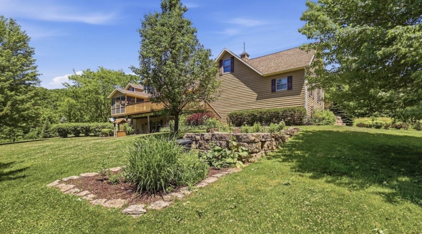 51 Shenandoah Dr, GALENA, Illinois 61036, 4 Bedrooms Bedrooms, ,3 BathroomsBathrooms,House,For Sale,Shenandoah Dr,202603505