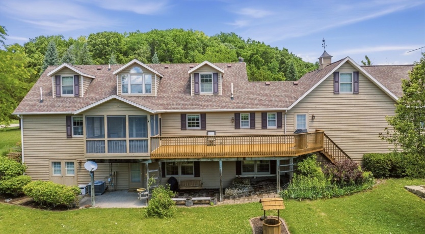 51 Shenandoah Dr, GALENA, Illinois 61036, 4 Bedrooms Bedrooms, ,3 BathroomsBathrooms,House,For Sale,Shenandoah Dr,202603505