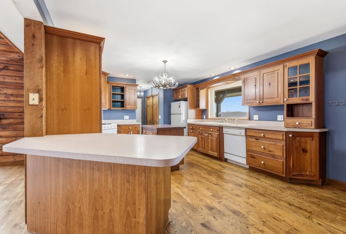 11516 Loran, MOUNT CARROLL, Illinois 61053, 5 Bedrooms Bedrooms, ,3 BathroomsBathrooms,House,For Sale,Loran,202603506