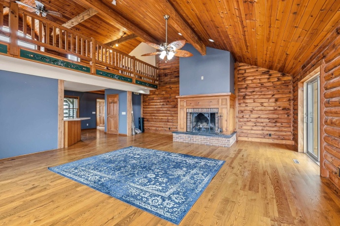 11516 Loran, MOUNT CARROLL, Illinois 61053, 5 Bedrooms Bedrooms, ,3 BathroomsBathrooms,House,For Sale,Loran,202603506