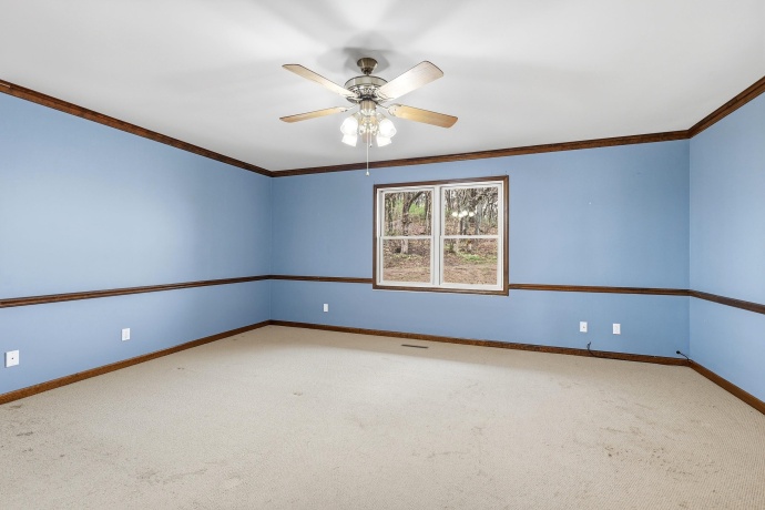 11516 Loran, MOUNT CARROLL, Illinois 61053, 5 Bedrooms Bedrooms, ,3 BathroomsBathrooms,House,For Sale,Loran,202603506