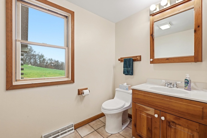 11516 Loran, MOUNT CARROLL, Illinois 61053, 5 Bedrooms Bedrooms, ,3 BathroomsBathrooms,House,For Sale,Loran,202603506
