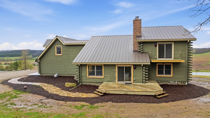 11516 Loran, MOUNT CARROLL, Illinois 61053, 5 Bedrooms Bedrooms, ,3 BathroomsBathrooms,House,For Sale,Loran,202603506