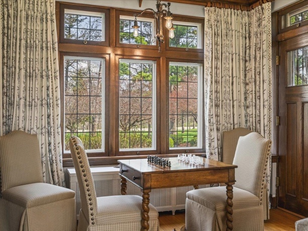 Game table nook