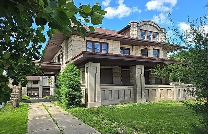 836 Stephenson, FREEPORT, Illinois 61032, 5 Bedrooms Bedrooms, ,4 BathroomsBathrooms,House,For Sale,Stephenson,202603508