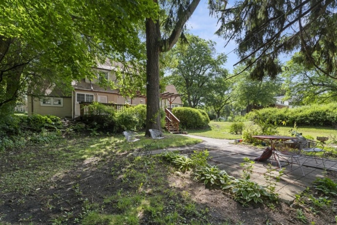 404 PROSPECT, ROCKFORD, Illinois 61107, 3 Bedrooms Bedrooms, ,2 BathroomsBathrooms,House,For Sale,PROSPECT,202603509