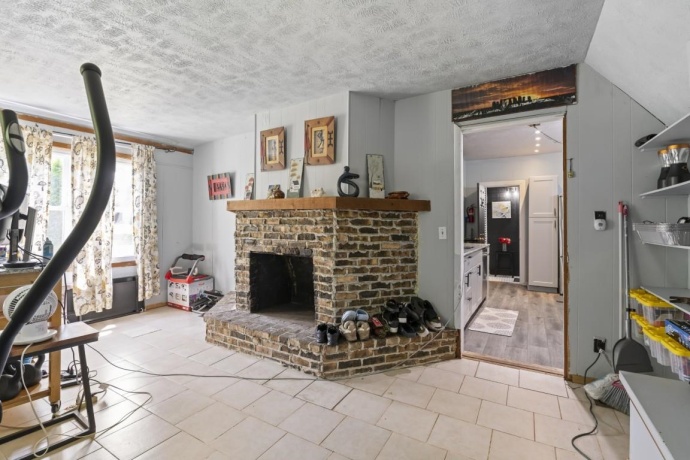 404 PROSPECT, ROCKFORD, Illinois 61107, 3 Bedrooms Bedrooms, ,2 BathroomsBathrooms,House,For Sale,PROSPECT,202603509