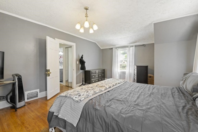 404 PROSPECT, ROCKFORD, Illinois 61107, 3 Bedrooms Bedrooms, ,2 BathroomsBathrooms,House,For Sale,PROSPECT,202603509