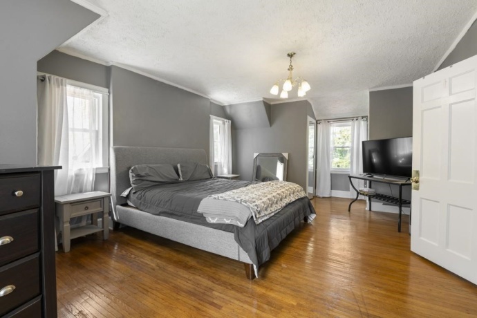 404 PROSPECT, ROCKFORD, Illinois 61107, 3 Bedrooms Bedrooms, ,2 BathroomsBathrooms,House,For Sale,PROSPECT,202603509
