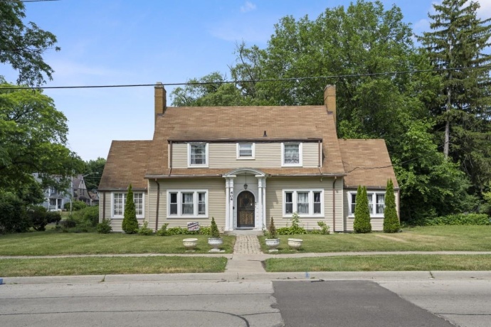 404 PROSPECT, ROCKFORD, Illinois 61107, 3 Bedrooms Bedrooms, ,2 BathroomsBathrooms,House,For Sale,PROSPECT,202603509