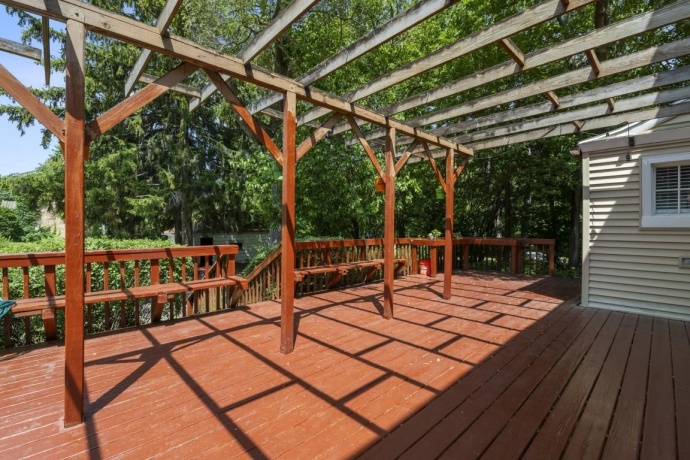 404 PROSPECT, ROCKFORD, Illinois 61107, 3 Bedrooms Bedrooms, ,2 BathroomsBathrooms,House,For Sale,PROSPECT,202603509