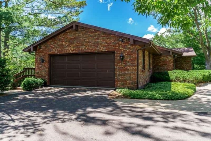 1610 Shaw Woods, ROCKFORD, Illinois 61107, 5 Bedrooms Bedrooms, ,3 BathroomsBathrooms,House,For Sale,Shaw Woods,202603510