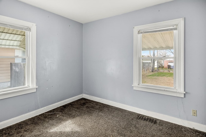 2823 Ridgeway, ROCKFORD, Illinois 61101, 2 Bedrooms Bedrooms, ,1 BathroomBathrooms,House,For Sale,Ridgeway,202601663