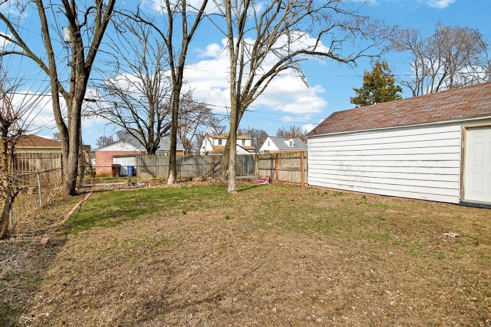 2823 Ridgeway, ROCKFORD, Illinois 61101, 2 Bedrooms Bedrooms, ,1 BathroomBathrooms,House,For Sale,Ridgeway,202601663