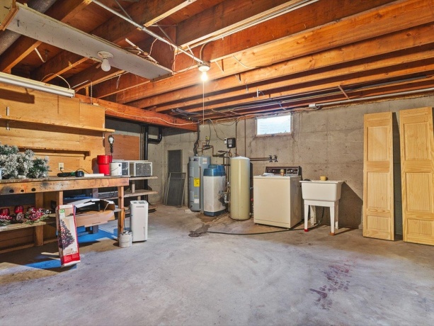 2057 IL RTE 26 N, FREEPORT, Illinois 61032, 3 Bedrooms Bedrooms, ,2 BathroomsBathrooms,House,For Sale,IL RTE 26 N,202603513