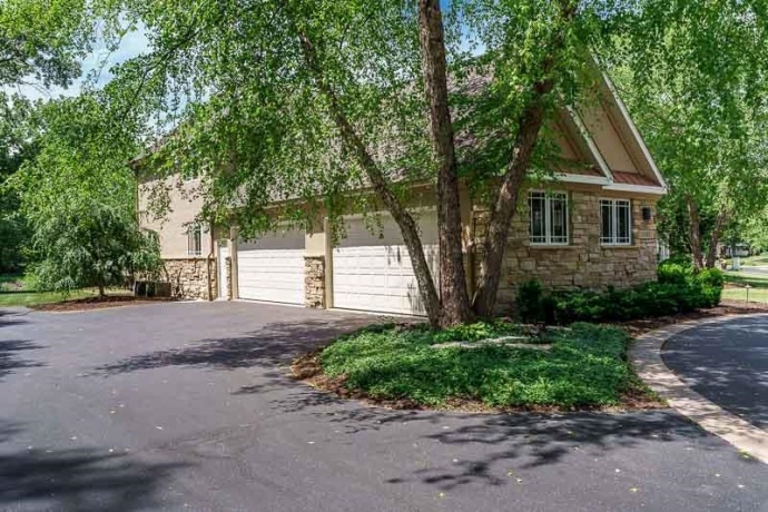 5352 WOODLAND POND, LOVES PARK, Illinois 61111, 6 Bedrooms Bedrooms, ,5 BathroomsBathrooms,House,For Sale,WOODLAND POND,202603514