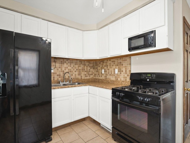 3447 Broadway, ROCKFORD, Illinois 61108, 3 Bedrooms Bedrooms, ,1 BathroomBathrooms,House,For Sale,Broadway,202603515