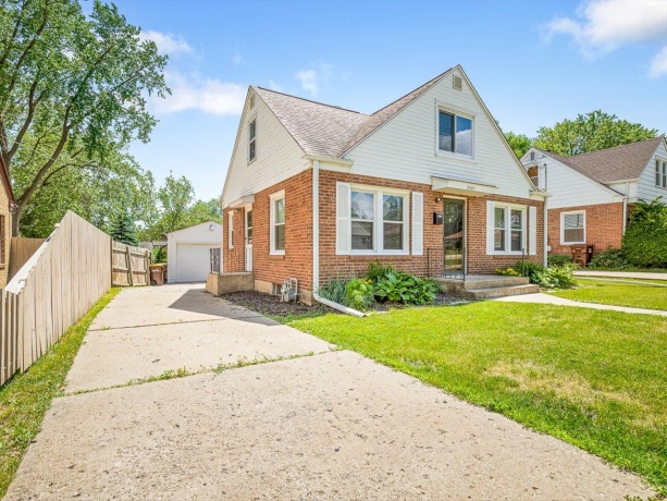 3447 Broadway, ROCKFORD, Illinois 61108, 3 Bedrooms Bedrooms, ,1 BathroomBathrooms,House,For Sale,Broadway,202603515