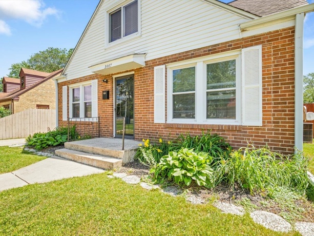 3447 Broadway, ROCKFORD, Illinois 61108, 3 Bedrooms Bedrooms, ,1 BathroomBathrooms,House,For Sale,Broadway,202603515