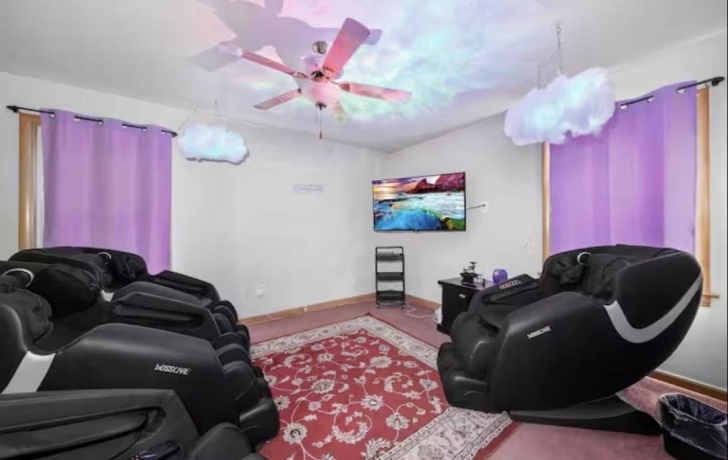 5304 New England, CHICAGO, Illinois 60638, 5 Bedrooms Bedrooms, ,3 BathroomsBathrooms,House,For Sale,New England,202603263
