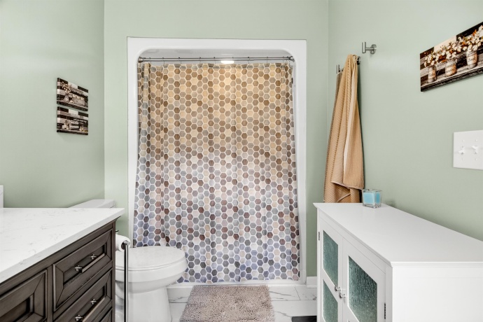1106 CANDLEWICK DR NE, POPLAR GROVE, Illinois 61065, 2 Bedrooms Bedrooms, ,1 BathroomBathrooms,House,For Sale,CANDLEWICK DR NE,202603520